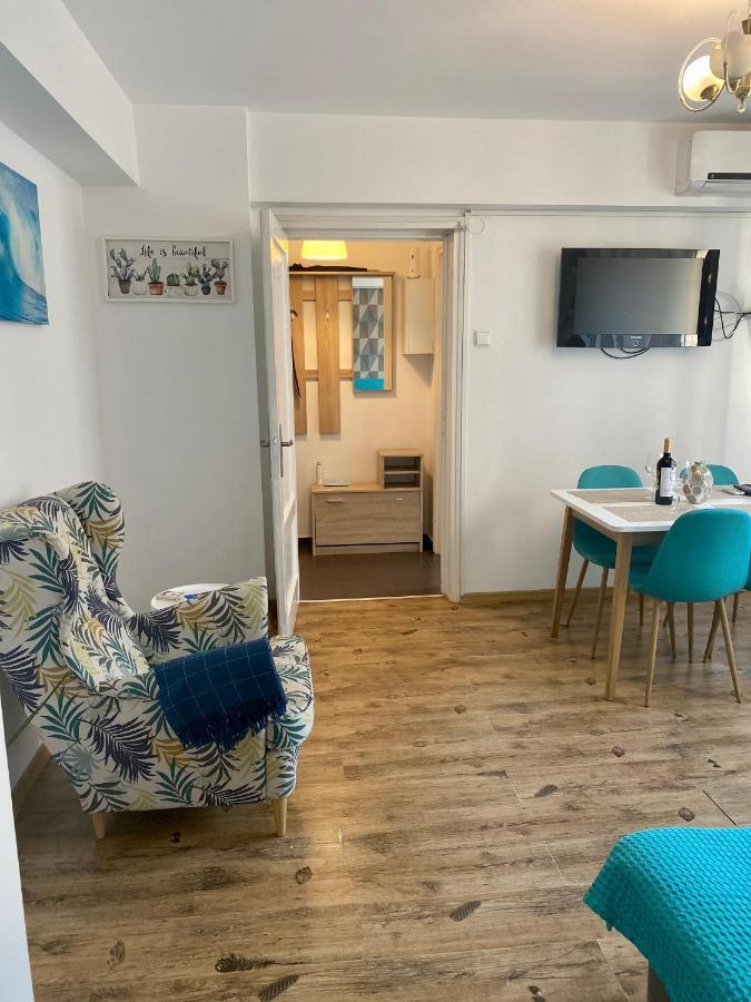 Ultracentral - Apartament Pe Calea Victoriei Bukarest Eksteriør billede