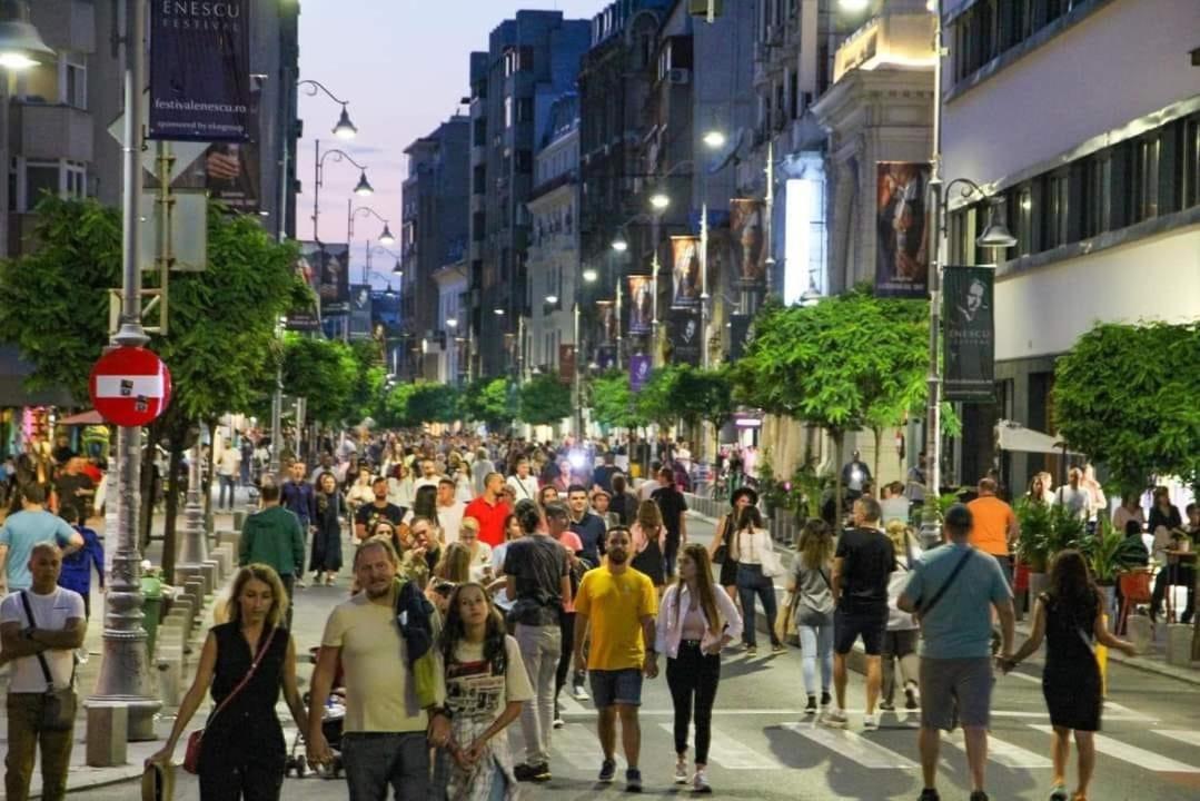 Ultracentral - Apartament Pe Calea Victoriei Bukarest Eksteriør billede